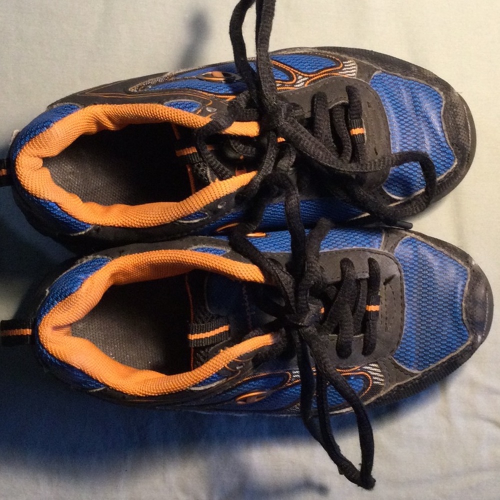Boys 12.5 Champion shoes